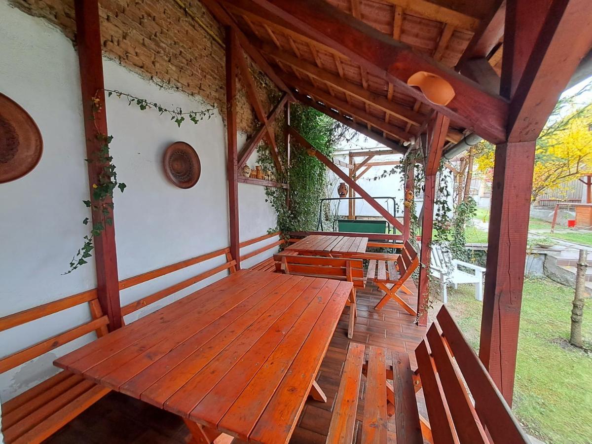 7 Level Apartment *